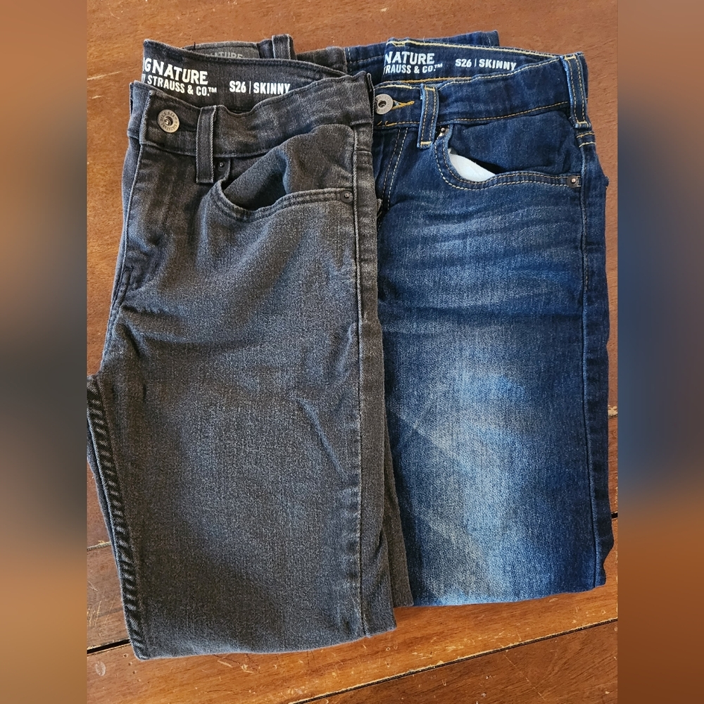 Signature By Levi Strauss Skinny Jean Lot Of 2 Black & Dark Wash Skinny Size 26